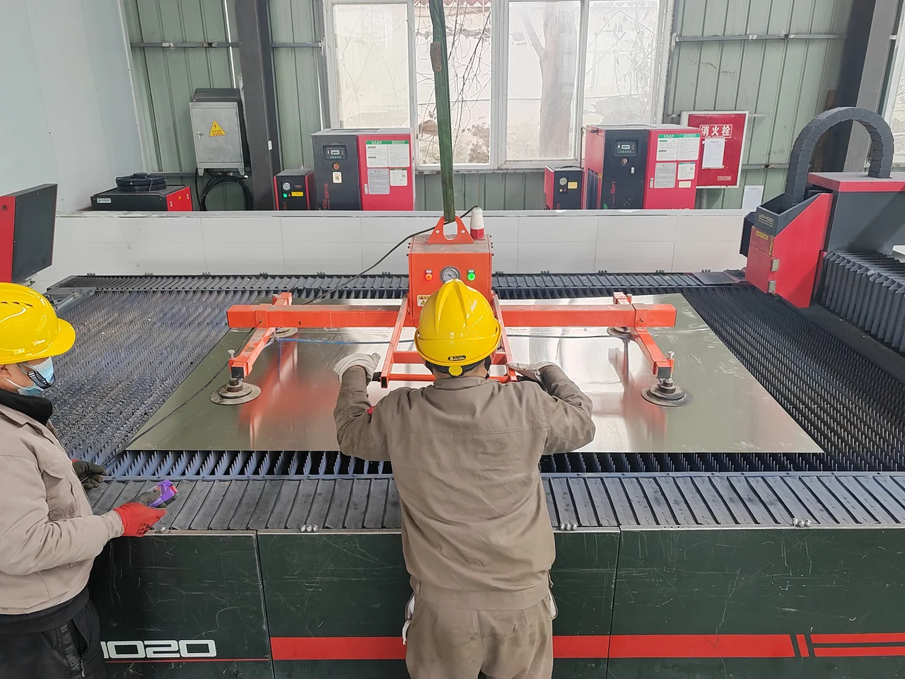 Laser cutting operation for an MT-2.7 electrolyzer cell plate