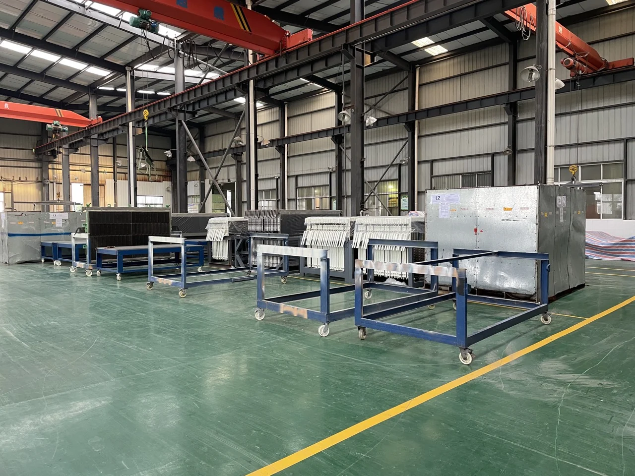 Clean electrolyzer cell assembly workshop for chlor-alkali equipment